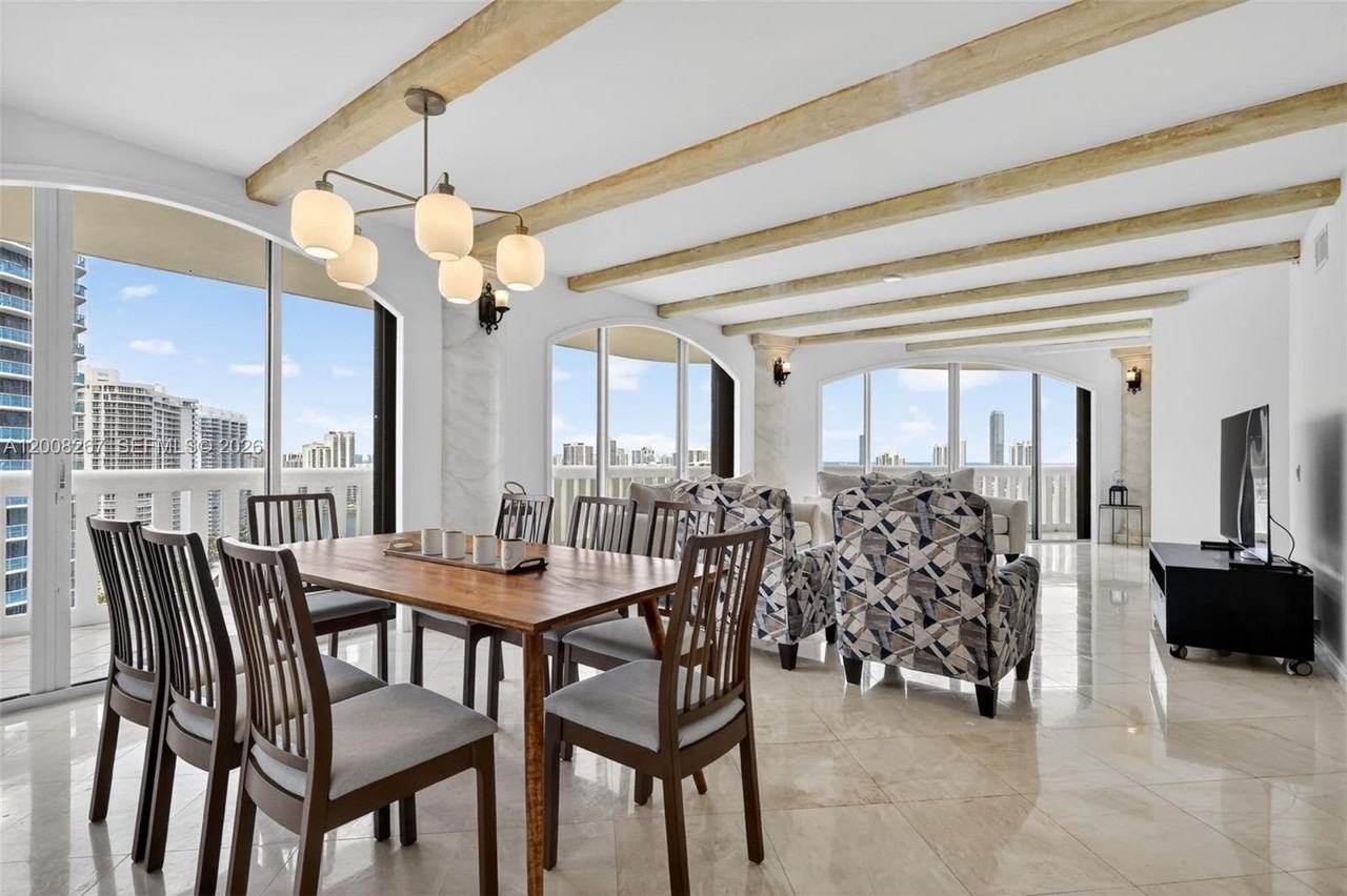 3000 Island Blvd #2305 - Photo 7 of 40