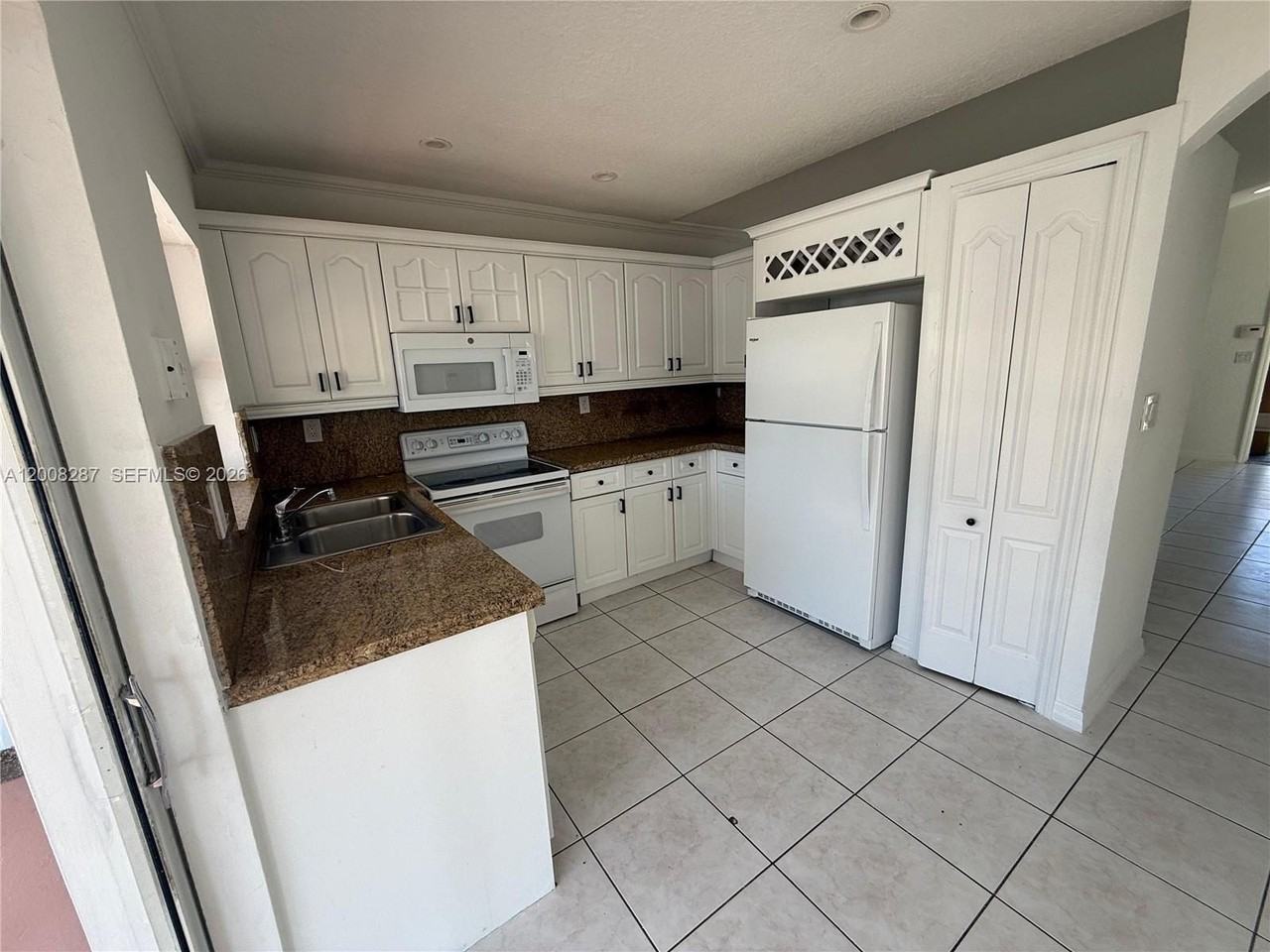 7751 Nw 194th St - Photo 5 of 12