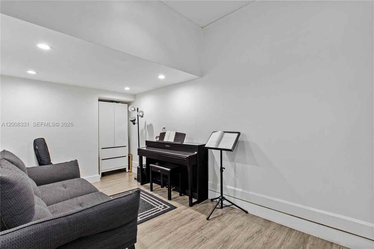 2973 Nw 97th Ct #2973 - Photo 6 of 17