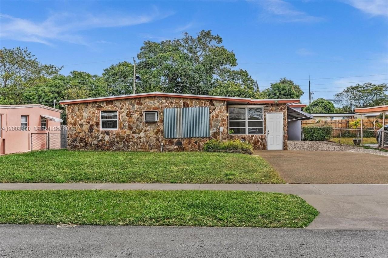 1824 Nw 25th Ave - Photo 2 of 50