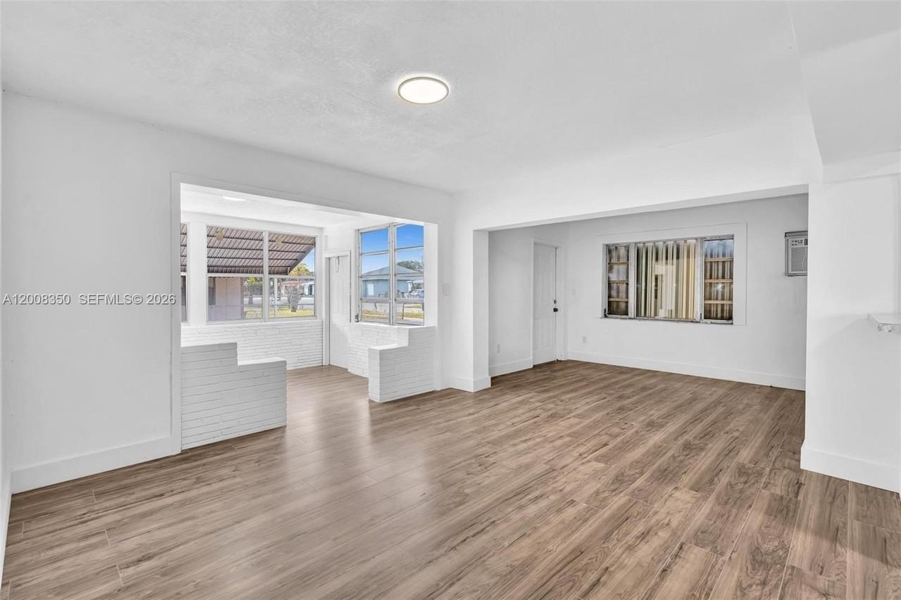 1824 Nw 25th Ave - Photo 4 of 50