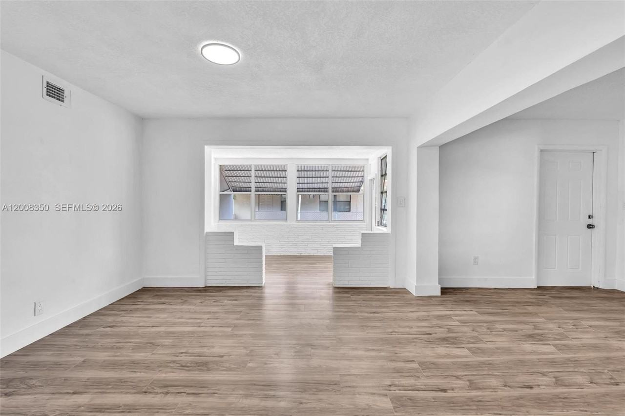 1824 Nw 25th Ave - Photo 6 of 50