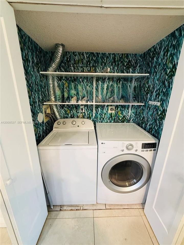 117 Nw 106th Ave #117 - Photo 5 of 19