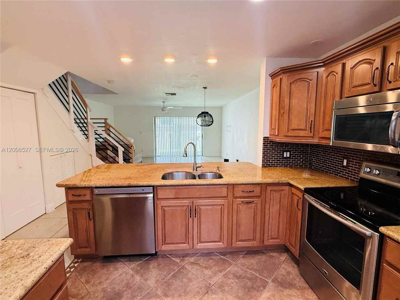 117 Nw 106th Ave #117 - Photo 6 of 19