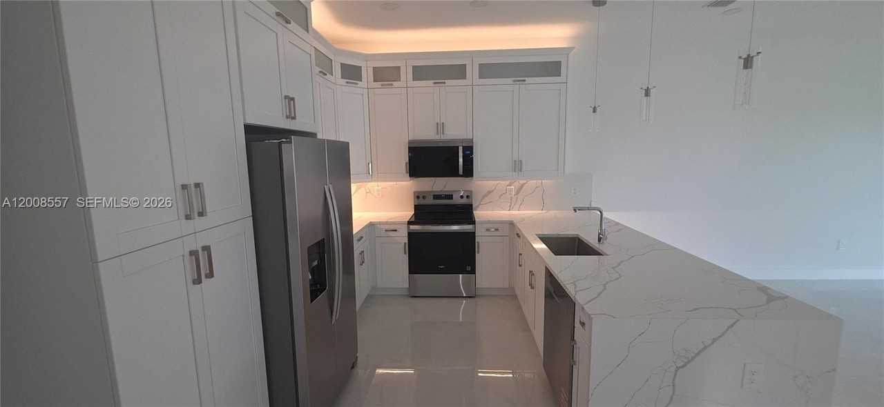 322/324 Poplar #22 - Photo 6 of 38