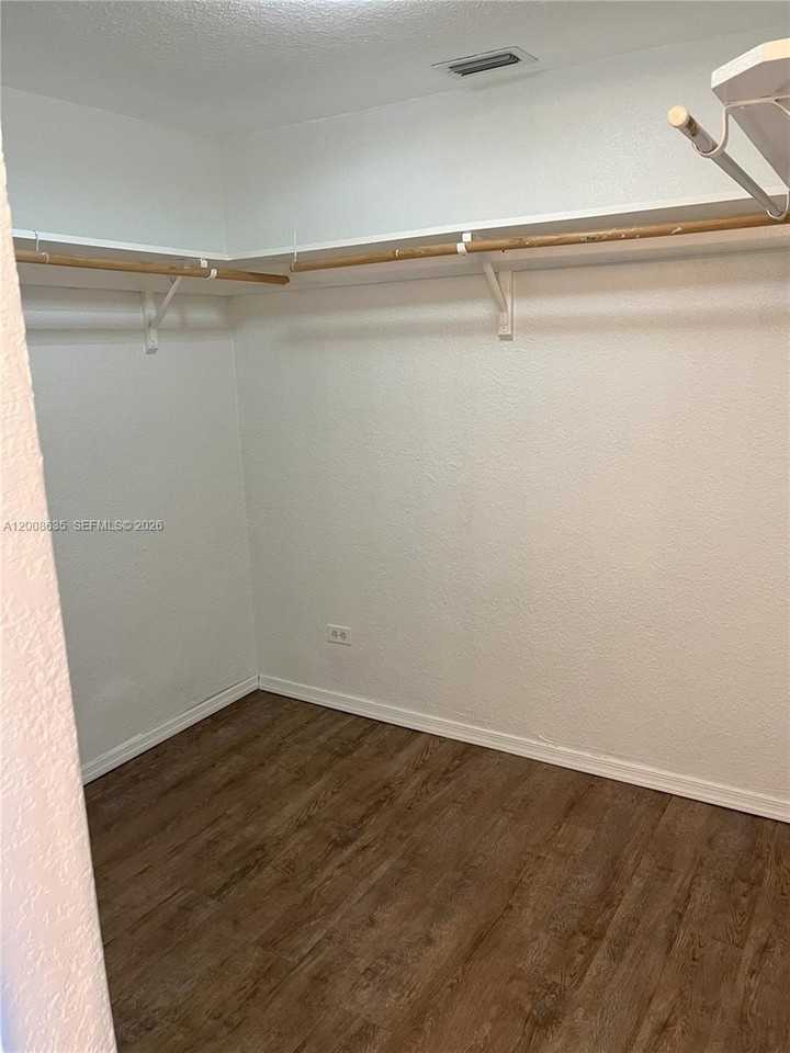 3660 Ne 166th St #305 - Photo 5 of 16