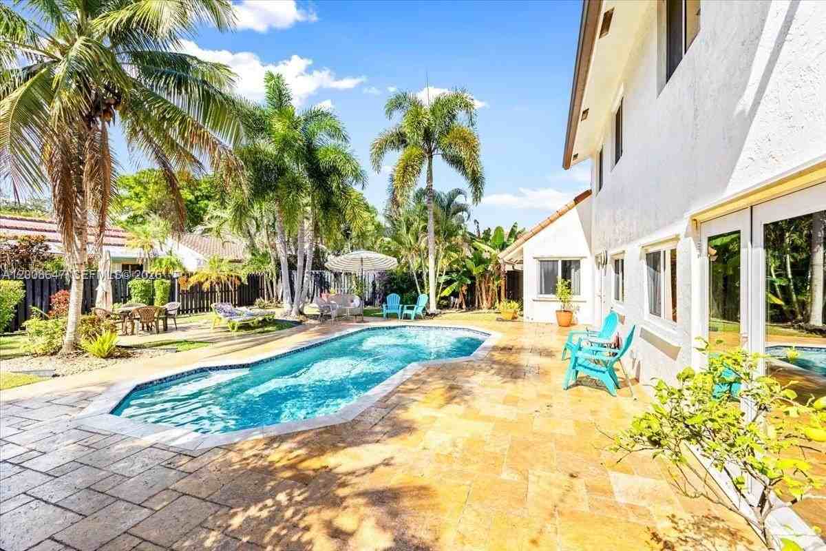 2560 Bass Way #2560 - Photo 4 of 42