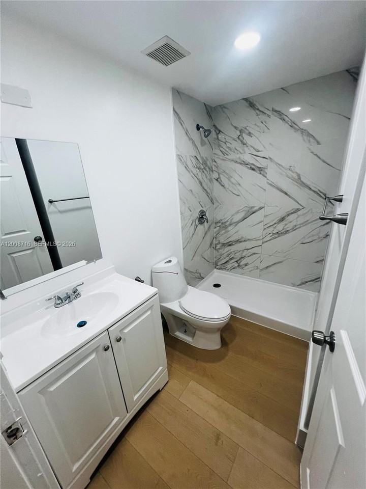 7124 Southgate Blvd #7124 - Photo 5 of 16