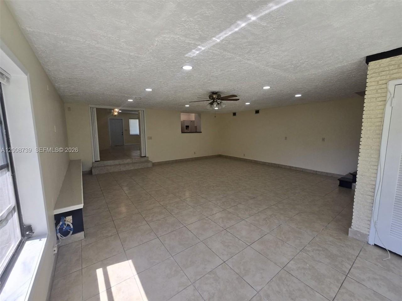 2511 Plunkett St - Photo 7 of 27