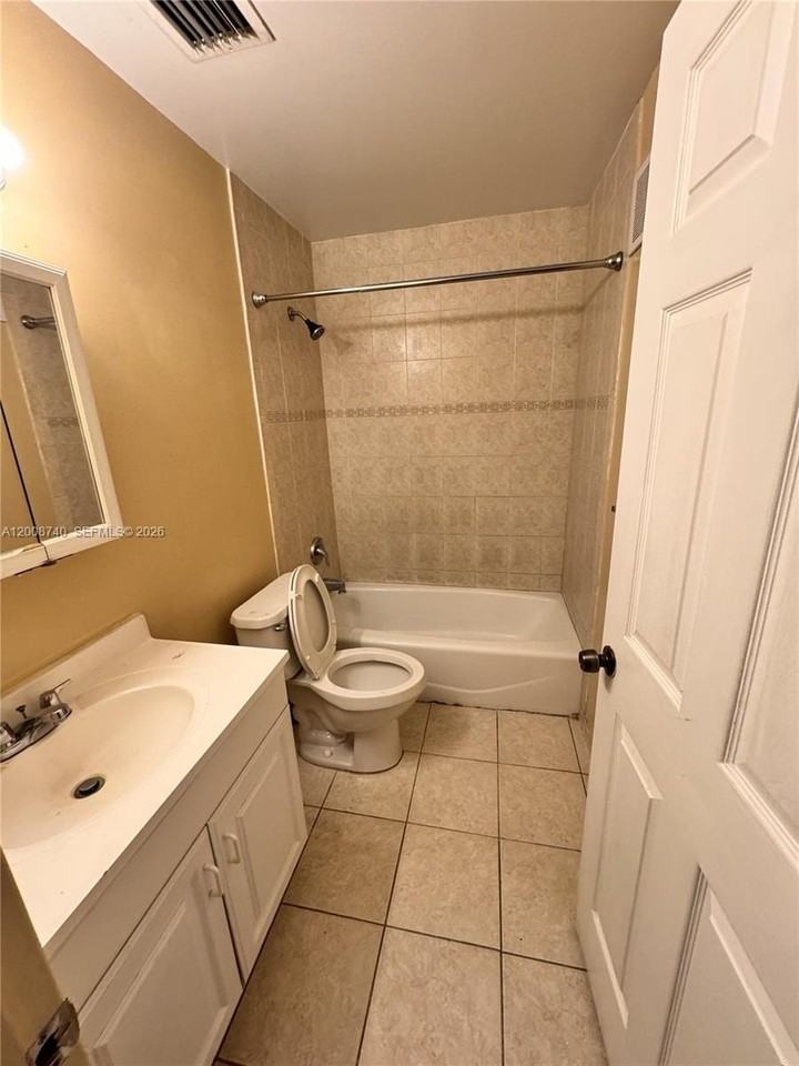 28150 Sw 142nd Ct - Photo 3 of 7