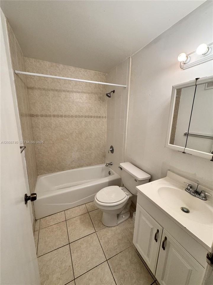28150 Sw 142nd Ct - Photo 4 of 7