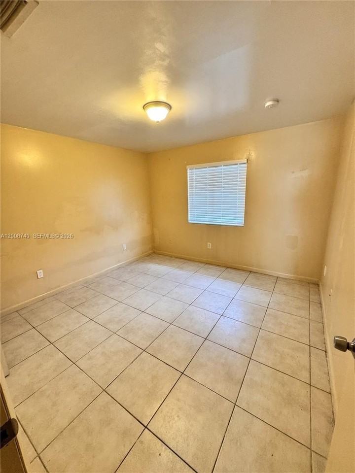 28150 Sw 142nd Ct - Photo 6 of 7
