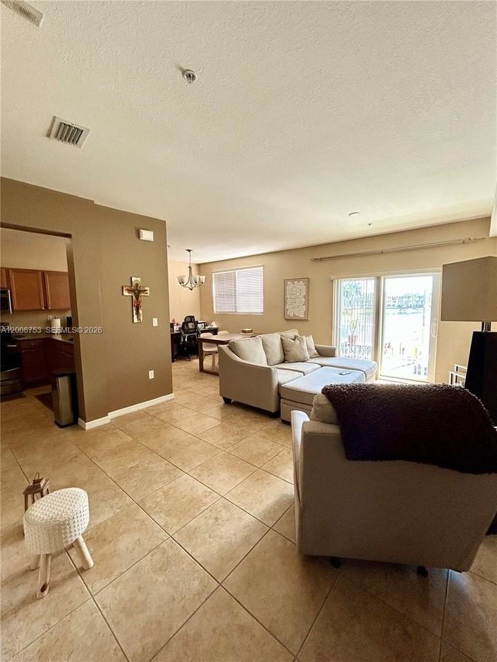 10870 Nw 88th Ter #225 - Photo 4 of 17