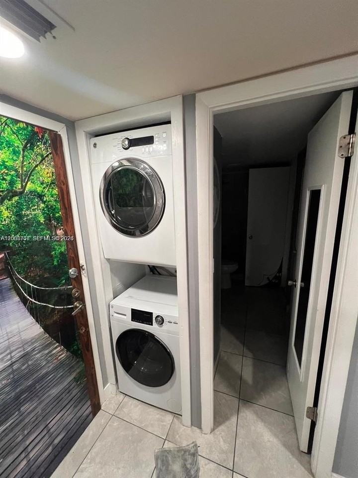 488 Nw 165th Street Rd #B610 - Photo 3 of 20