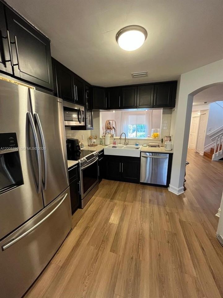 7451 Sw 163rd Ct - Photo 2 of 29