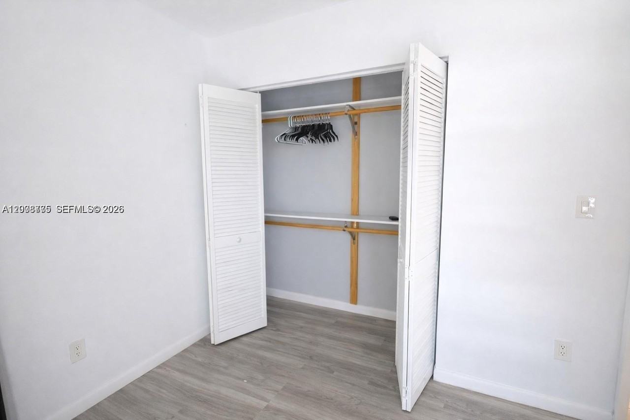 4306 Sw 131st Ave #0 - Photo 4 of 10