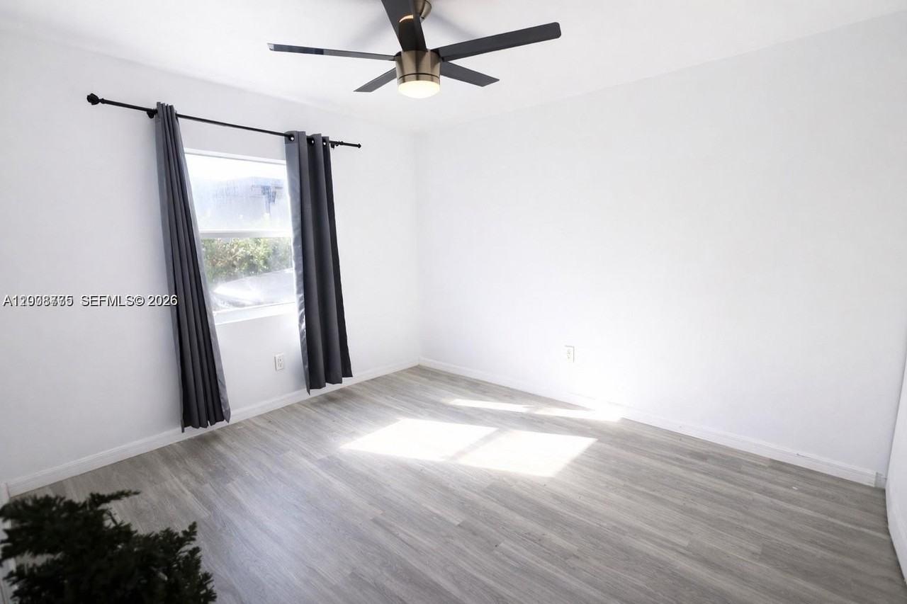 4306 Sw 131st Ave #0 - Photo 7 of 10