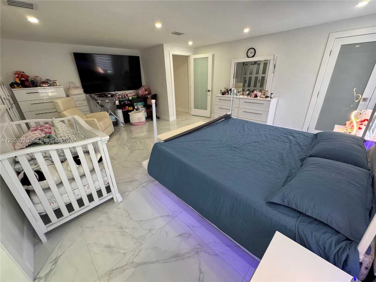 10412 Sw 173rd St - Photo 7 of 27