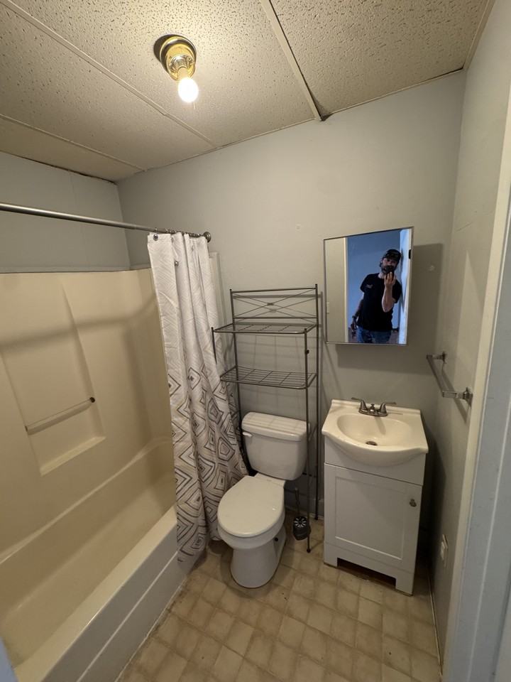 104 B East Pike Street - Photo 4 of 6