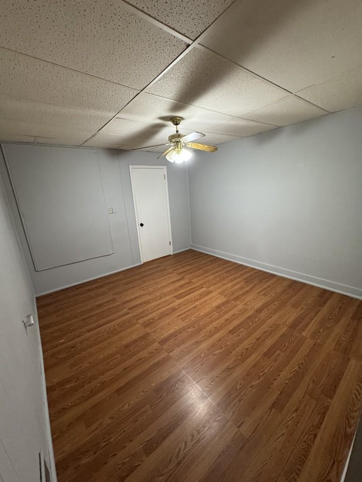 104 B East Pike Street - Photo 5 of 6