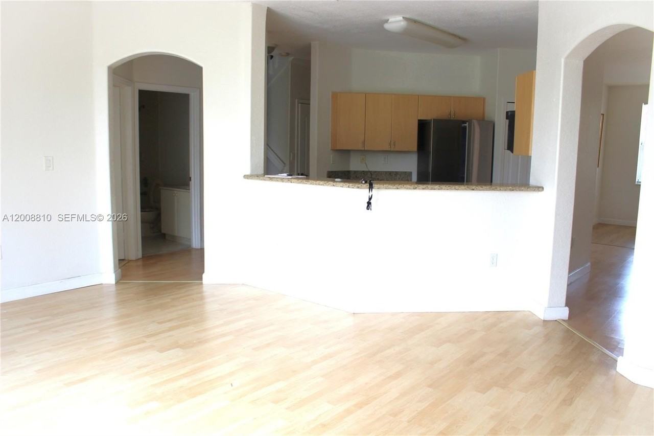 11375 Nw 77th Ln #11375 - Photo 3 of 19