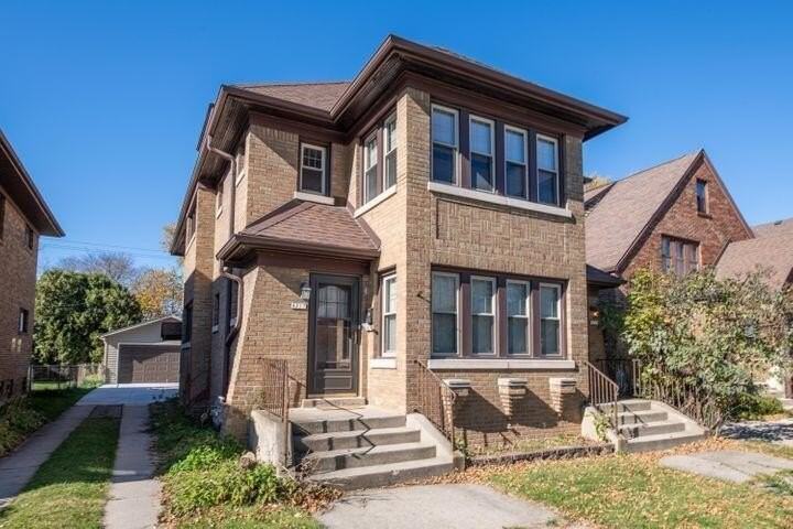 4217 N Newhall St #4219 - Photo 2 of 12