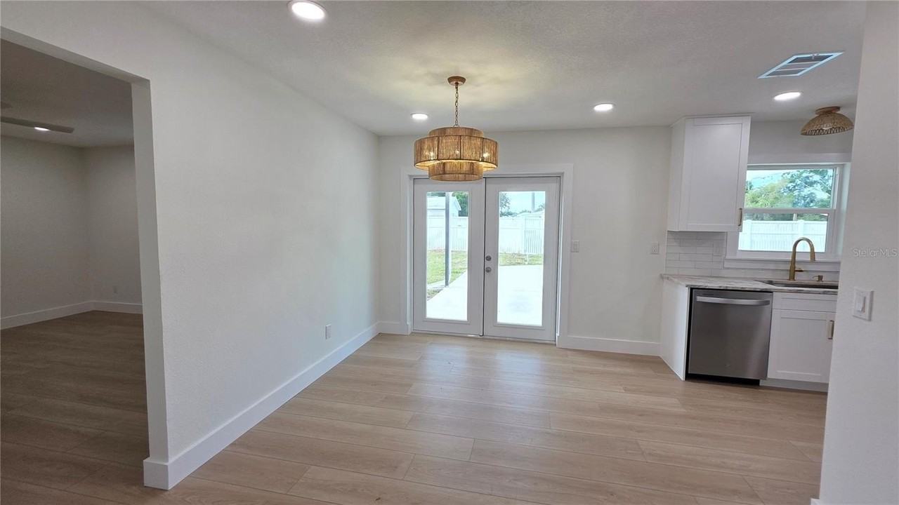 6817 11th Ave Nw - Photo 6 of 21