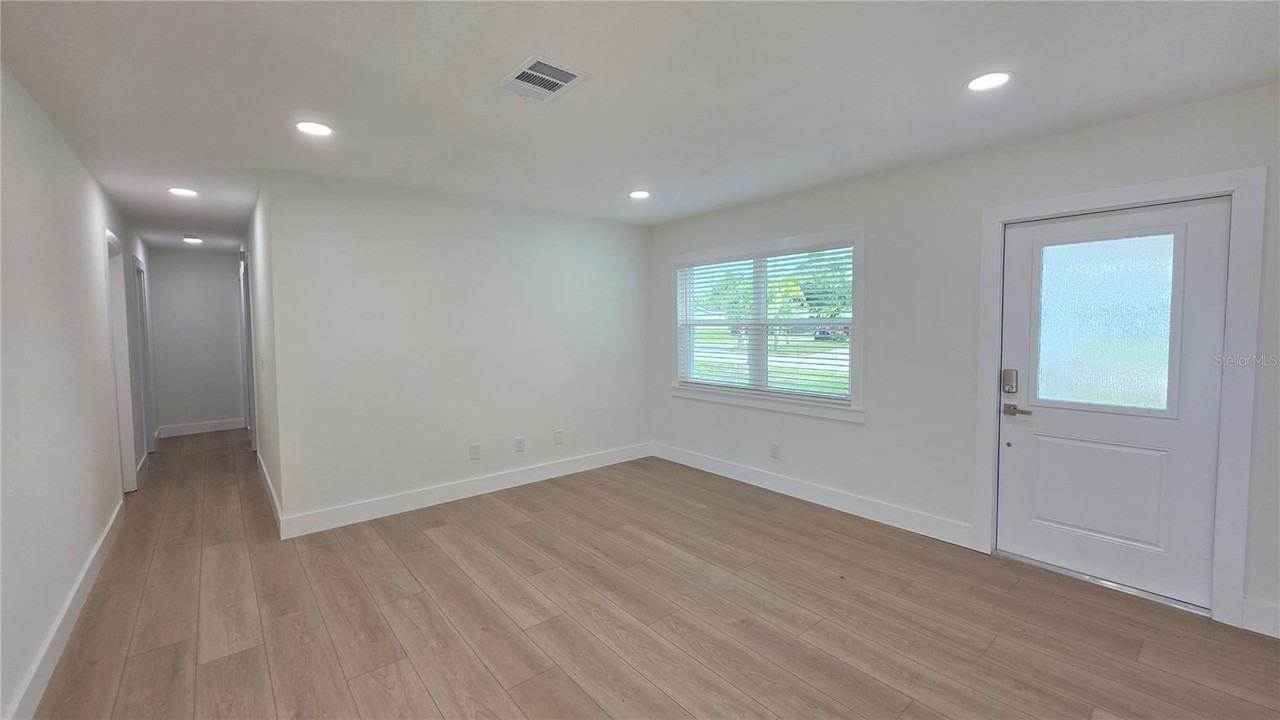 6817 11th Ave Nw - Photo 7 of 21