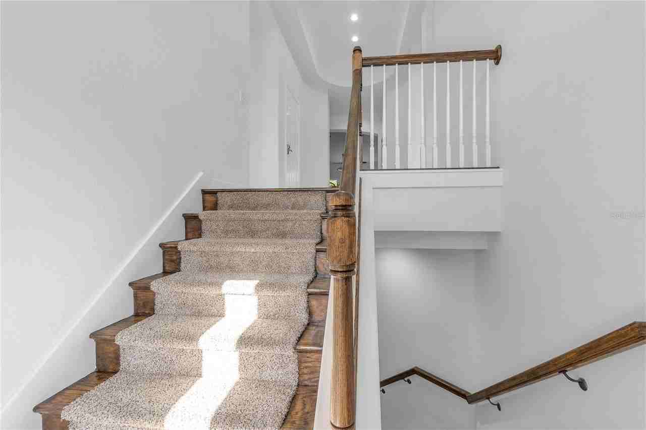 5469 46th Ct W - Photo 3 of 50