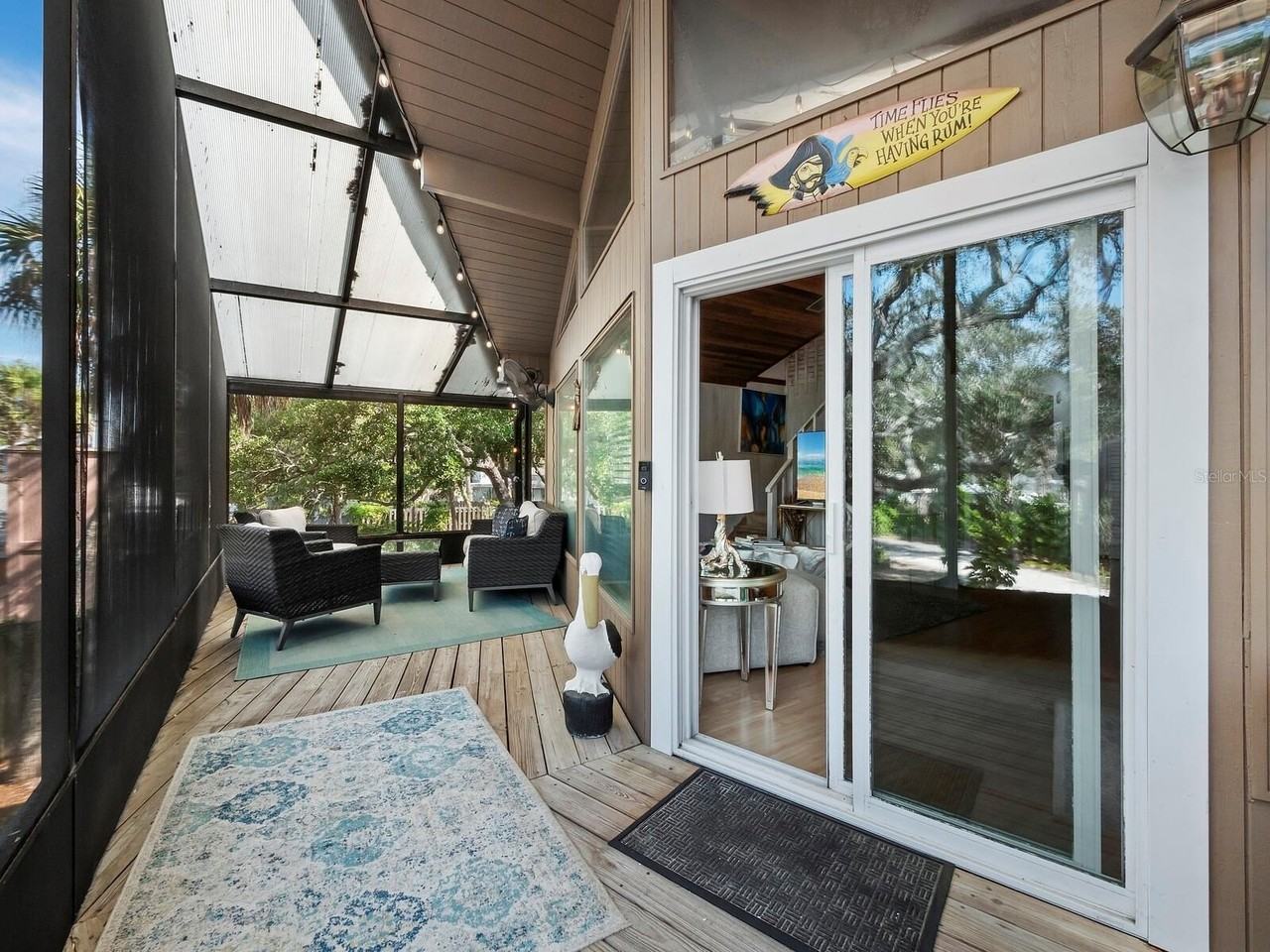 5141 Saint Albans Ave - Photo 3 of 29