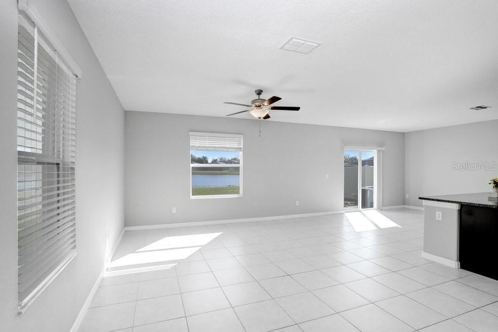 3160 Oyster Cove St - Photo 6 of 50