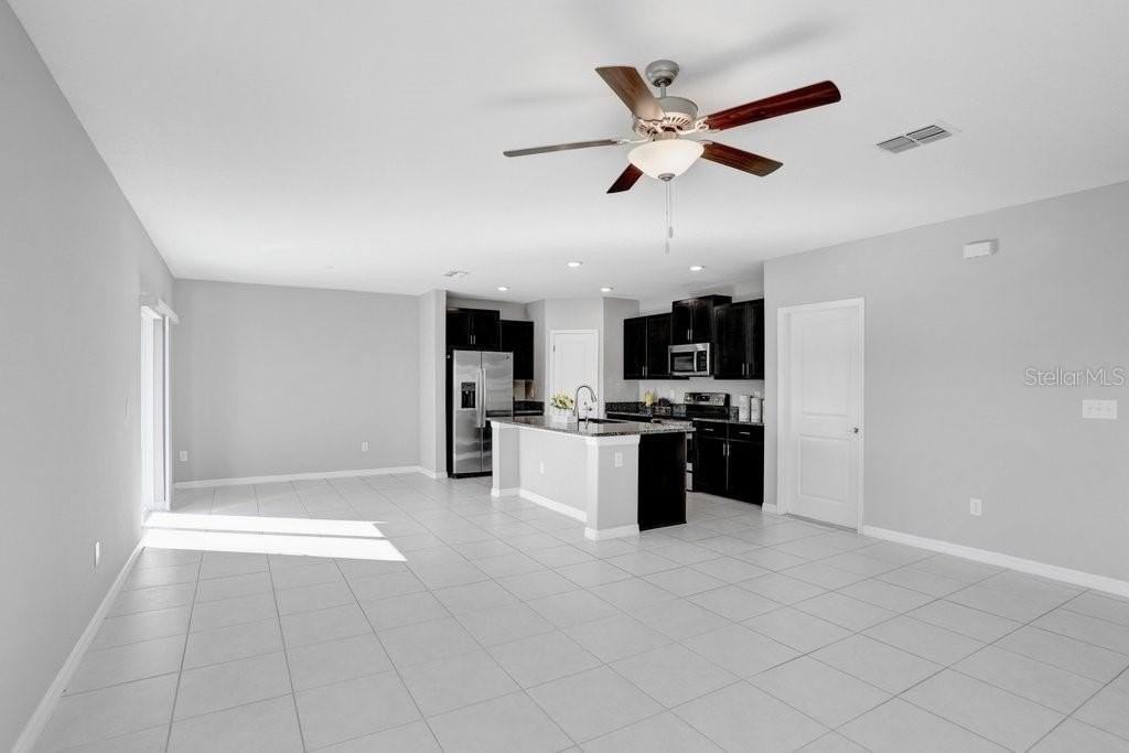 3160 Oyster Cove St - Photo 7 of 50