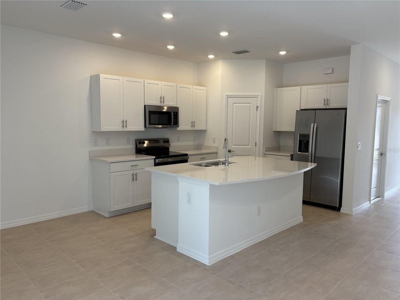 15138 Cuzcorro Ct - Photo 3 of 17