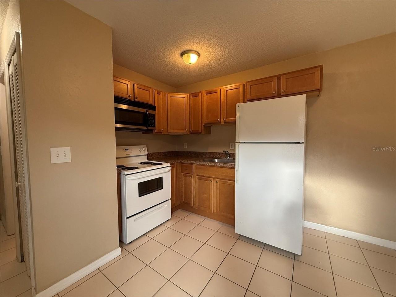 601 Hardy St #8 - Photo 3 of 6