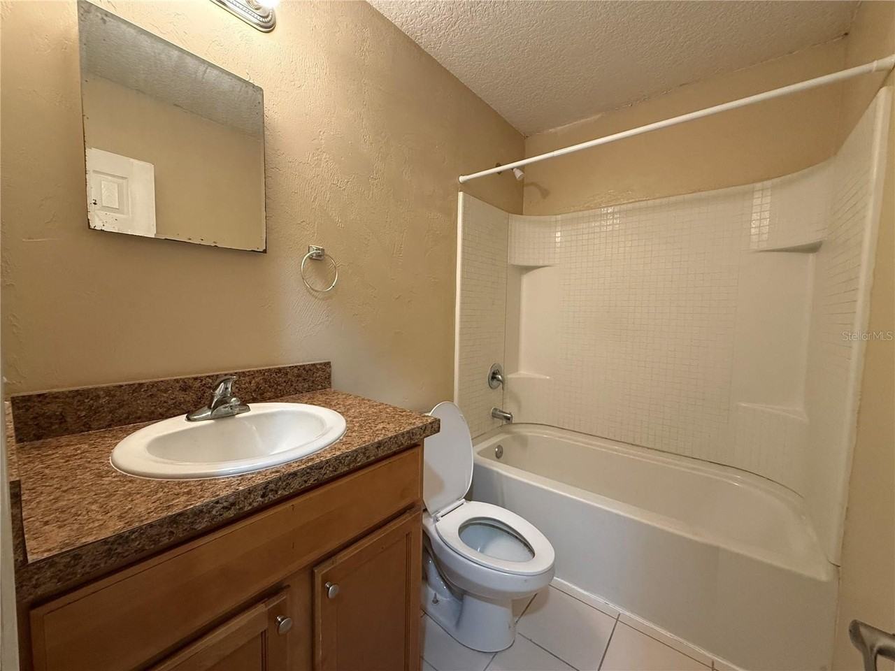 601 Hardy St #8 - Photo 4 of 6