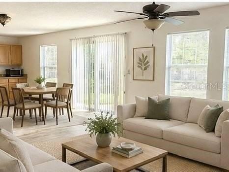 121 Lindsay Dr - Photo 2 of 11