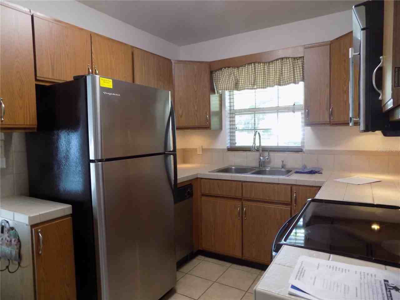 1485 Morningside Dr - Photo 7 of 17