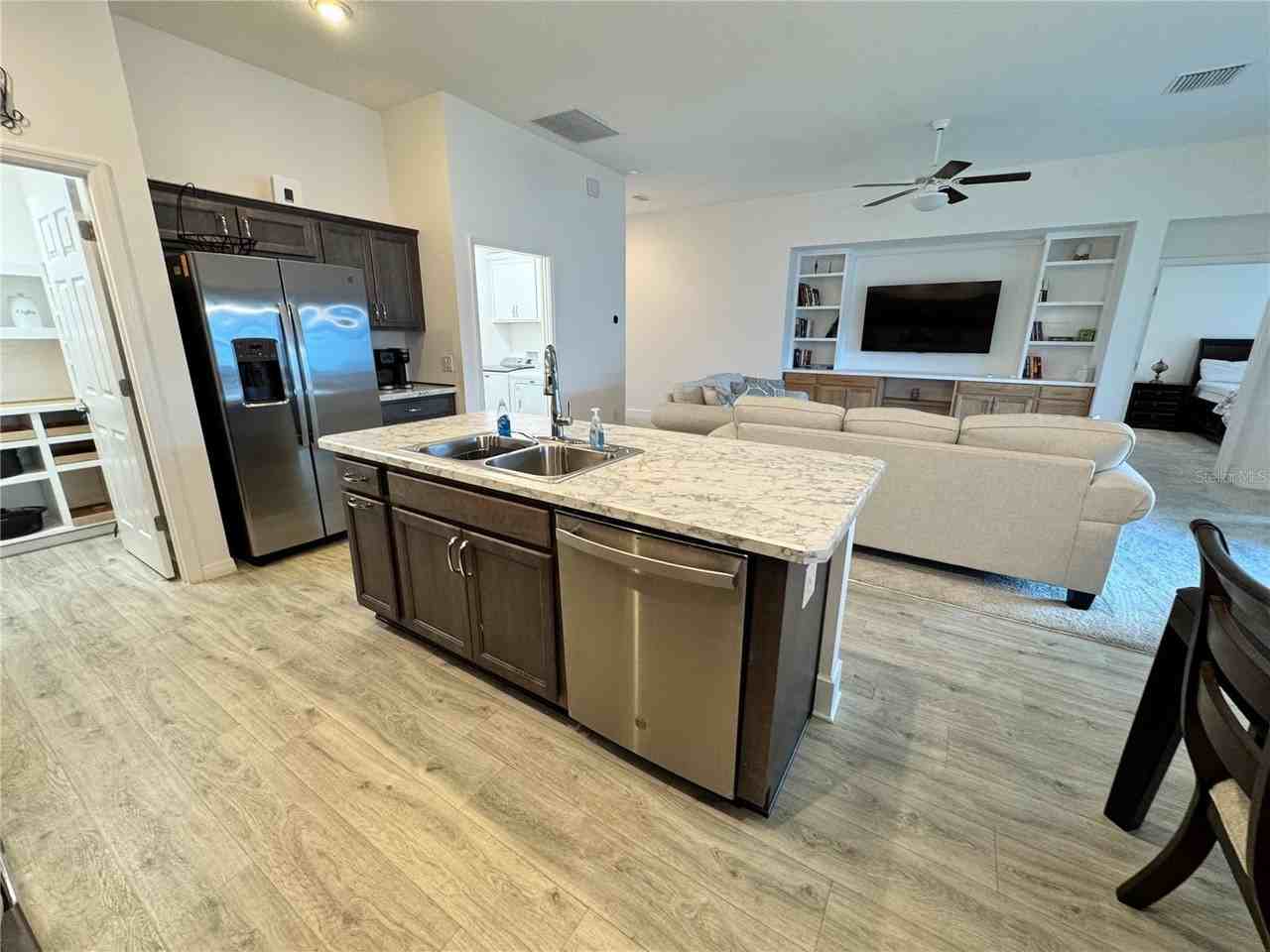 5822 Roudell Way - Photo 5 of 19