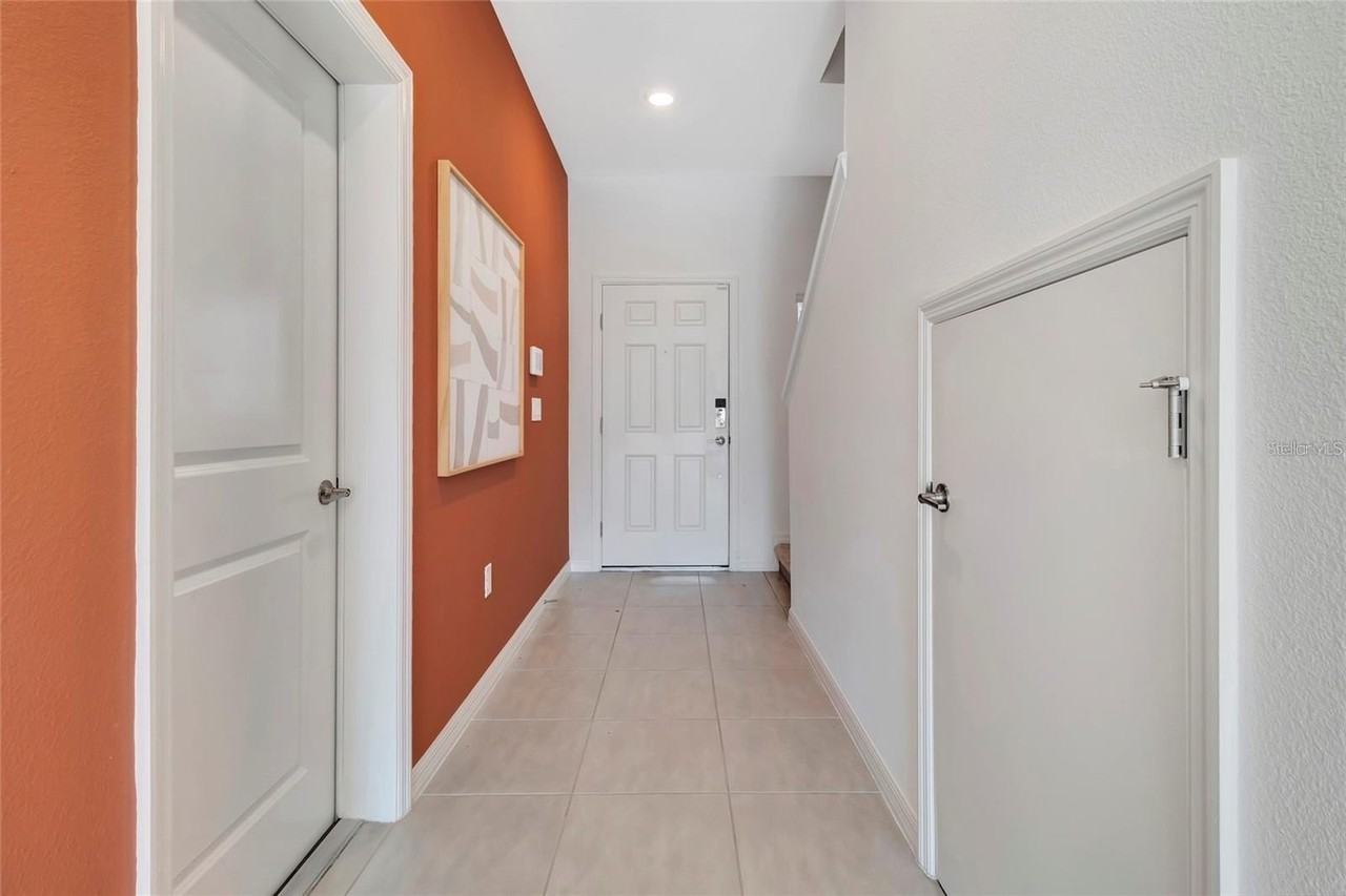 2596 Penguin Blvd - Photo 4 of 41