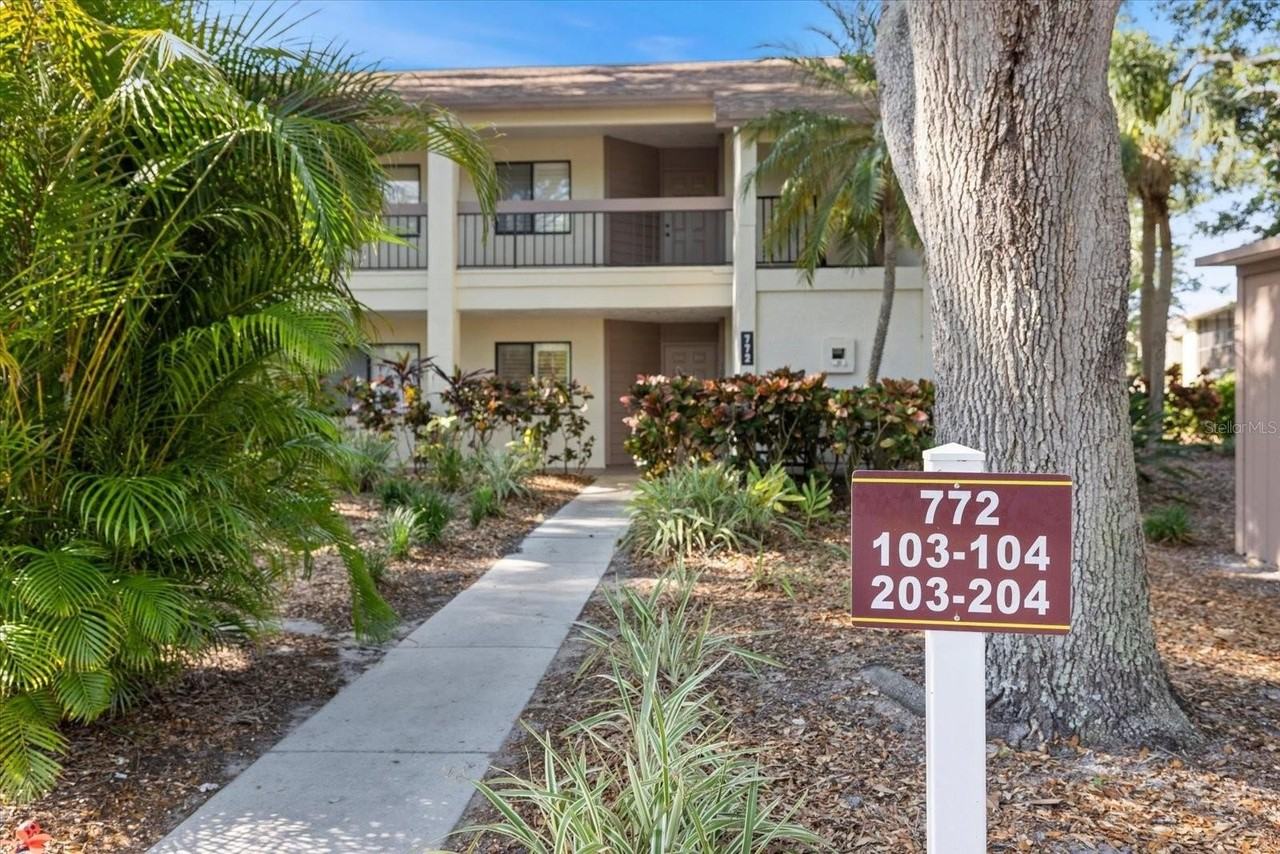 772 Bird Bay Dr N #104