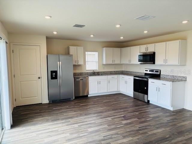 1623 Indiana Loop - Photo 4 of 18