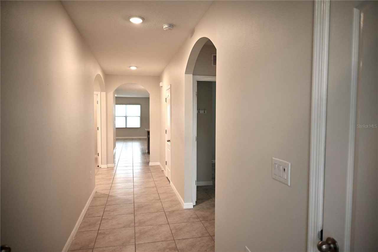 1036 Bethpage Rd - Photo 2 of 19
