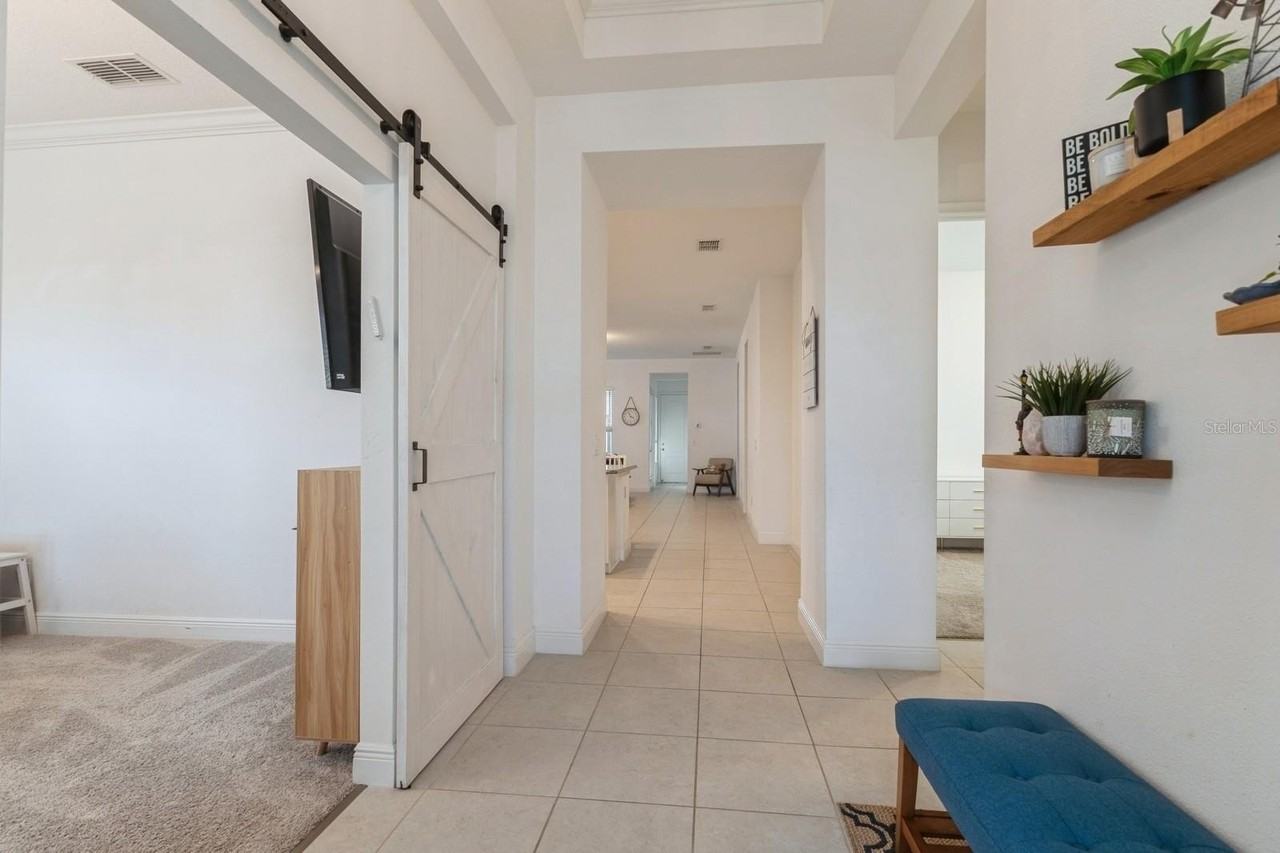 8017 Nemours Pkwy - Photo 6 of 31