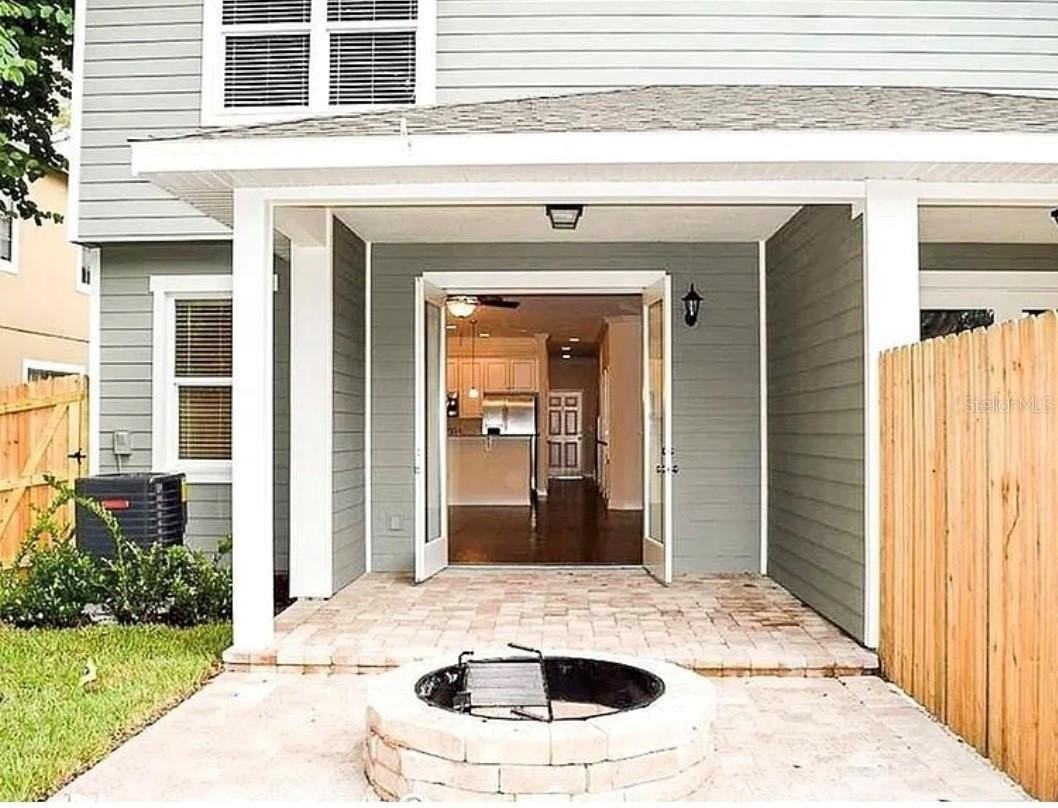 2822 E Jefferson St - Photo 4 of 15