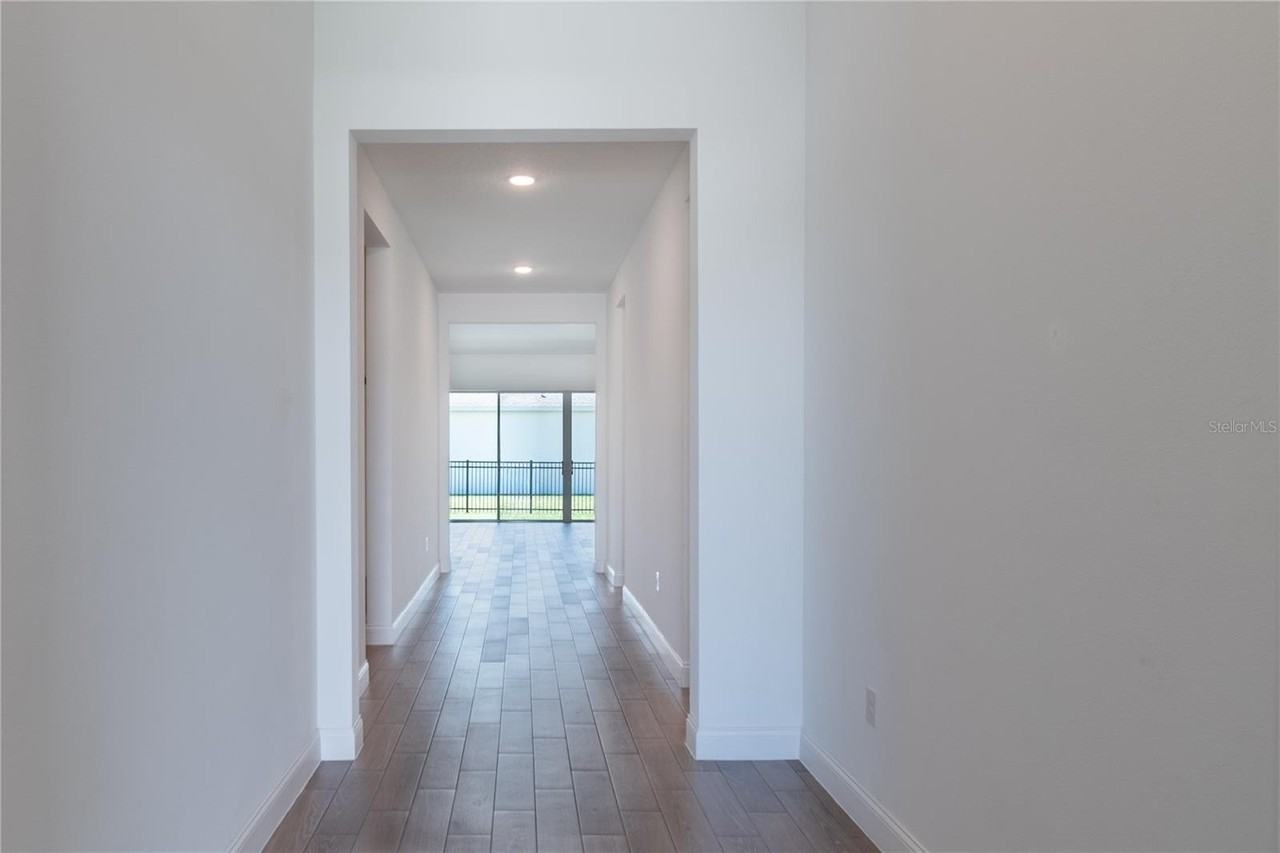 3412 Armen Dr - Photo 5 of 33