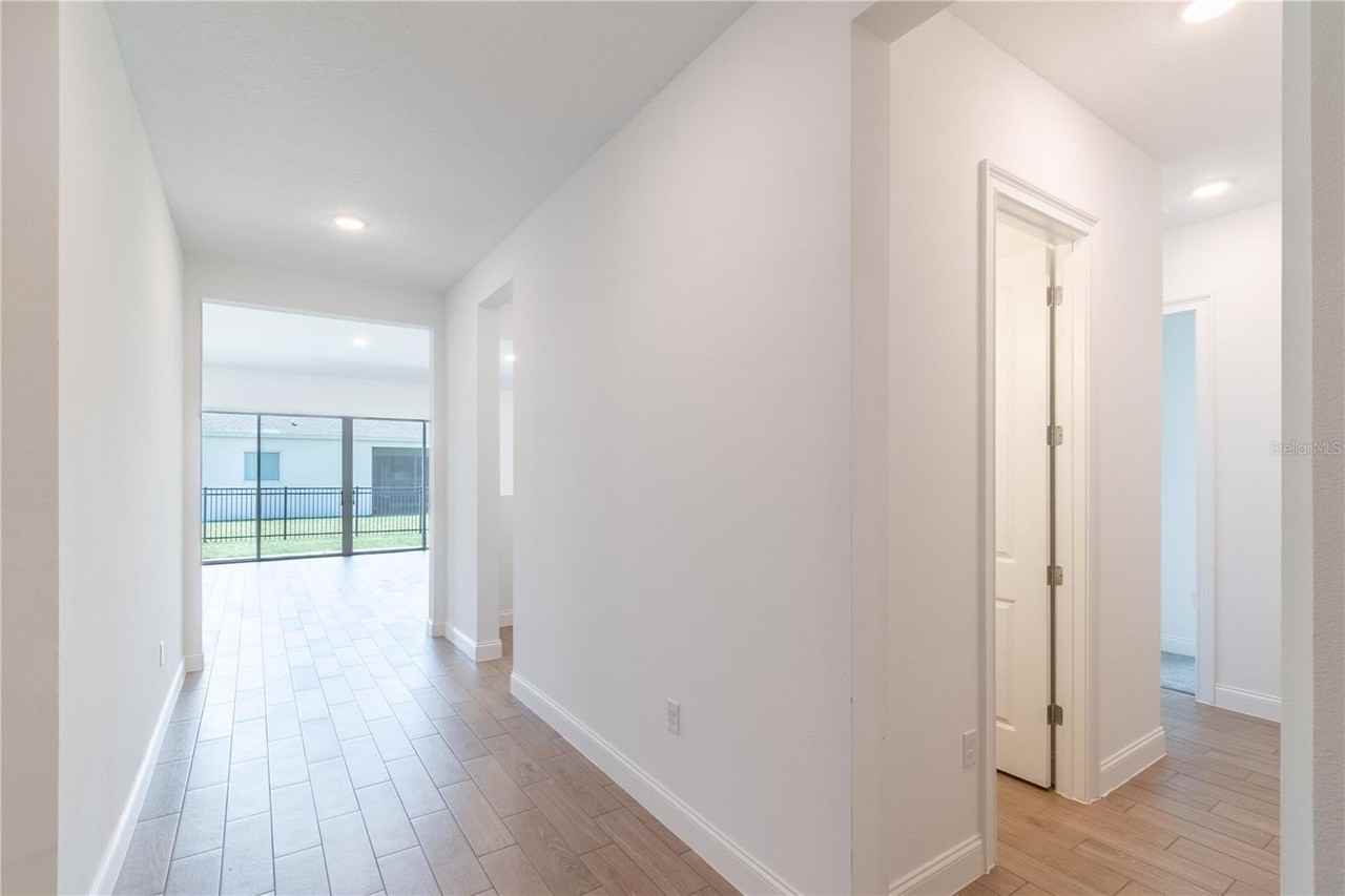 3412 Armen Dr - Photo 6 of 33