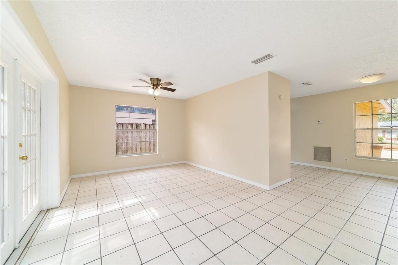 1810 Ne 29th Pl - Photo 5 of 14