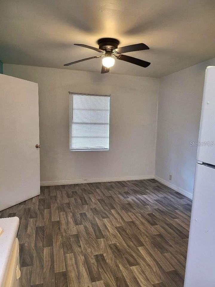639 2nd St - Photo 5 of 22