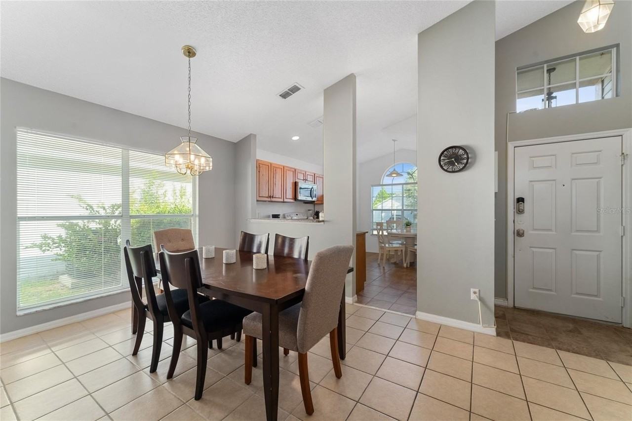 125 Allison Ave - Photo 3 of 39