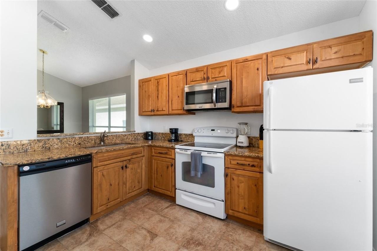 125 Allison Ave - Photo 6 of 39